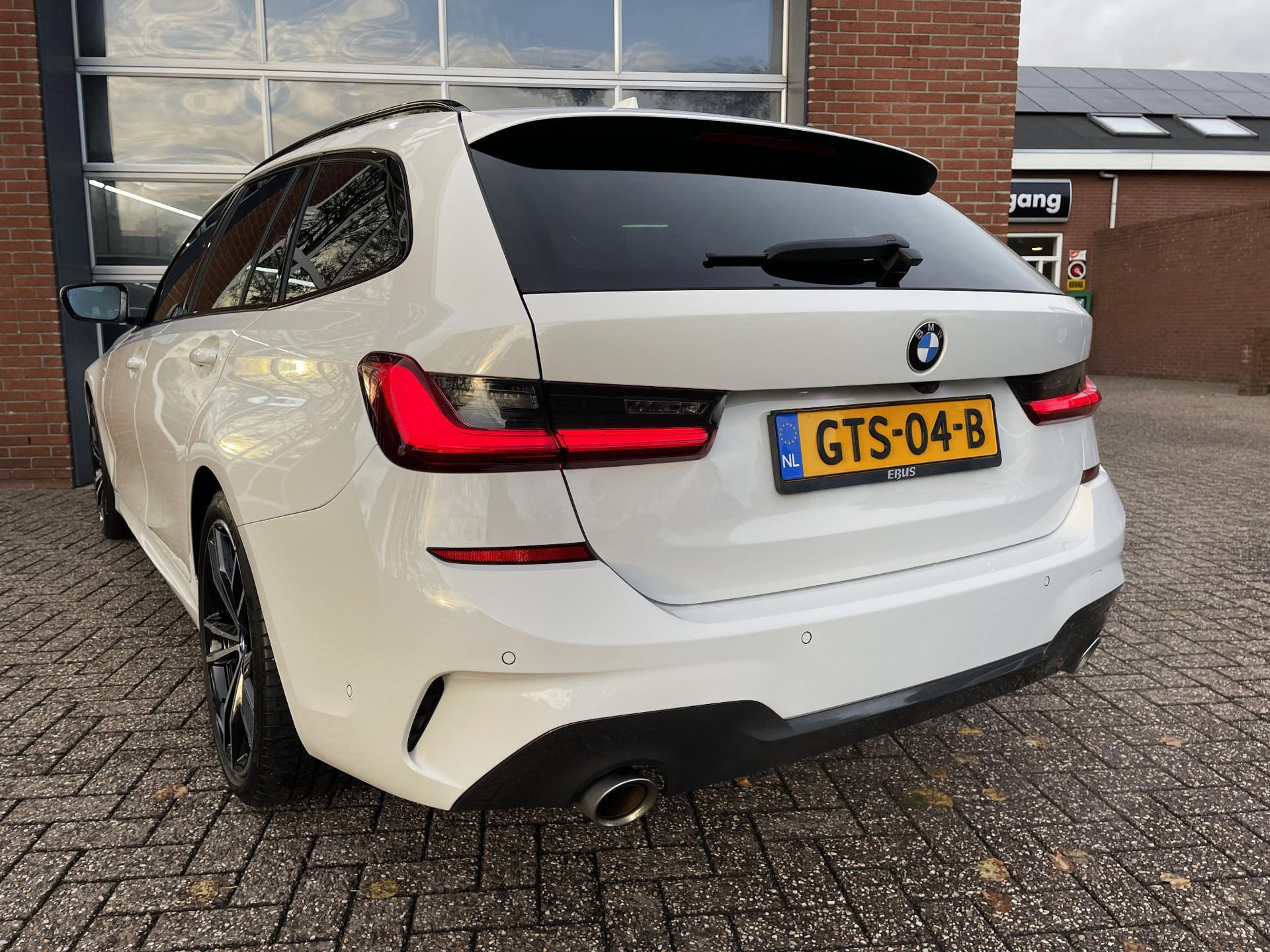 BMW 3-serie Touring 330e xDrive High Executive