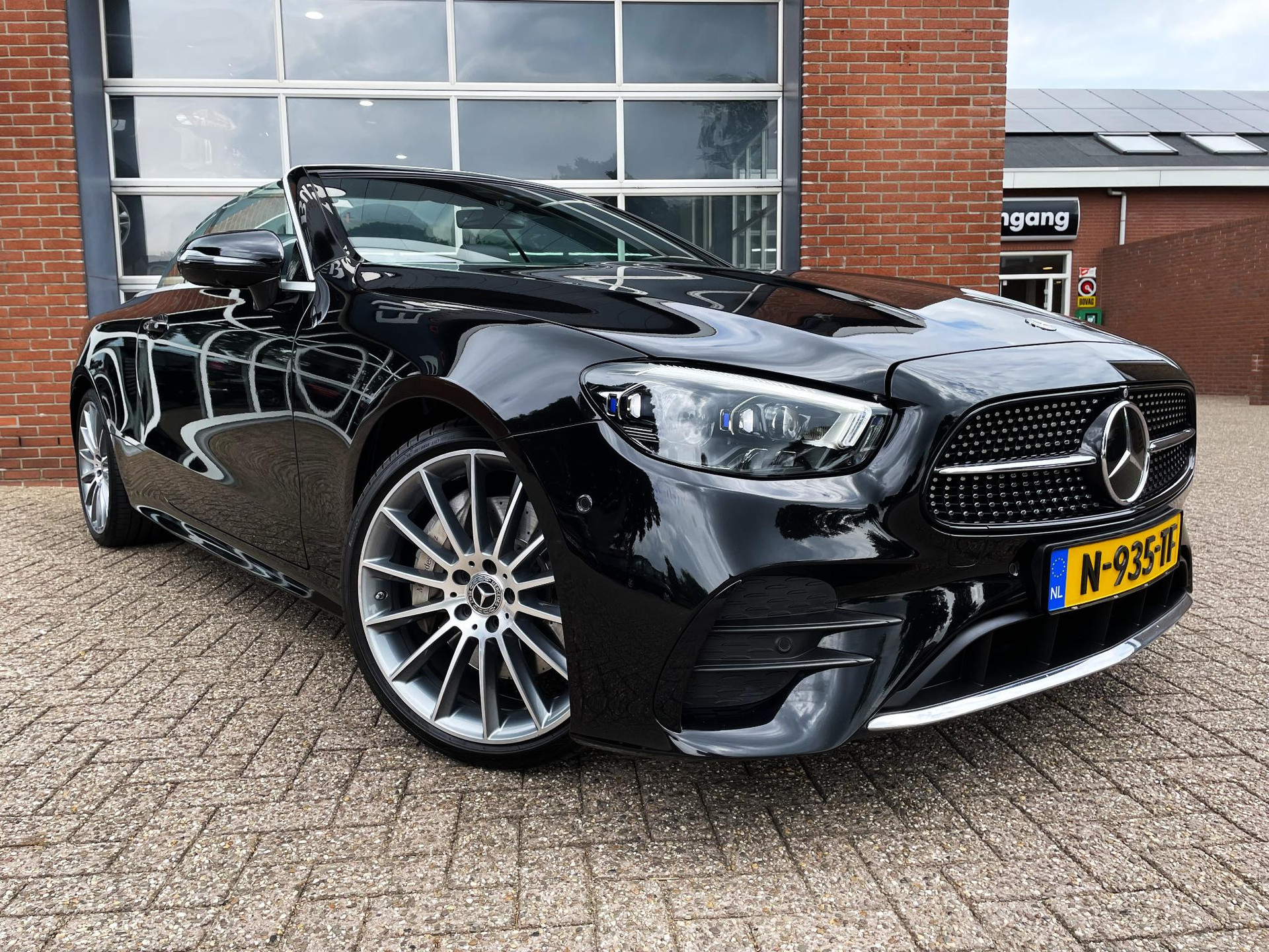 Mercedes-Benz E-klasse Cabrio 300 AMG Line