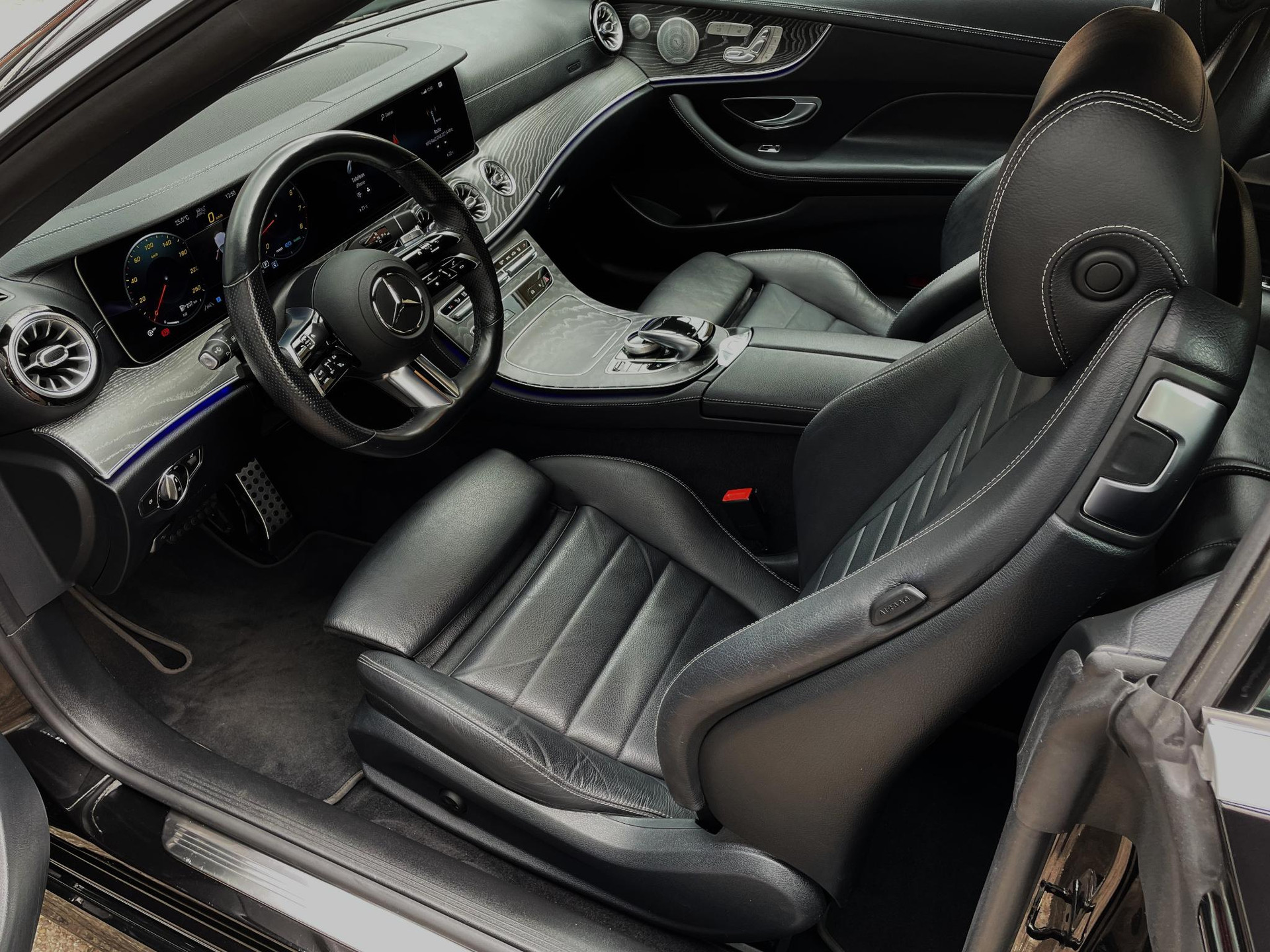 Mercedes-Benz E-klasse Cabrio 300 AMG Line