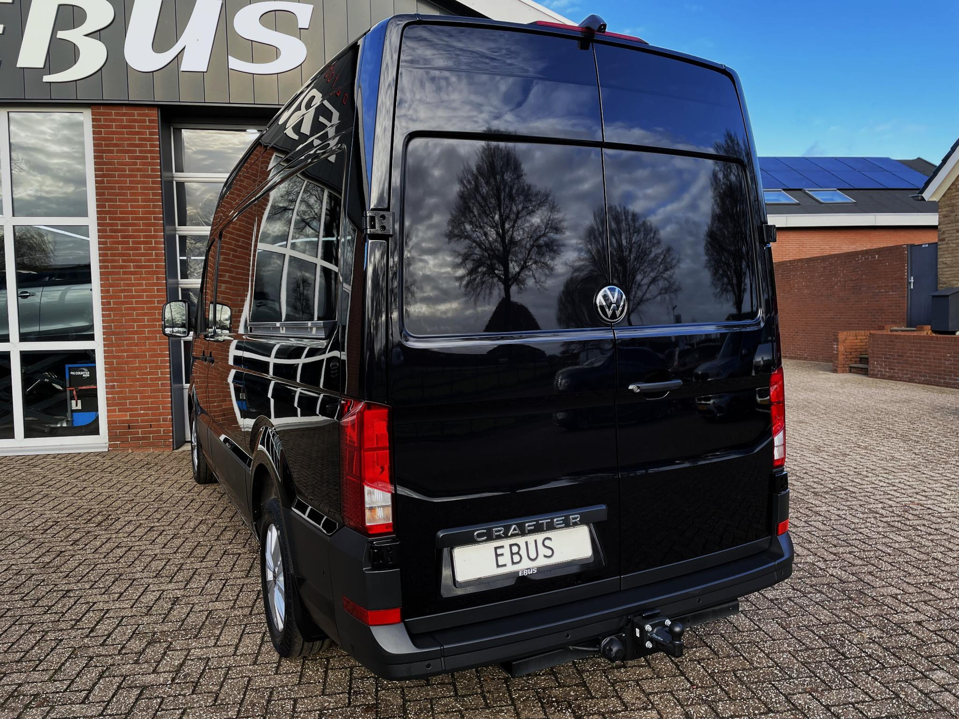 Volkswagen Crafter 35 2.0 TDI L3H3 Exclusive 2x Schuifdeur AC Laadruimte!