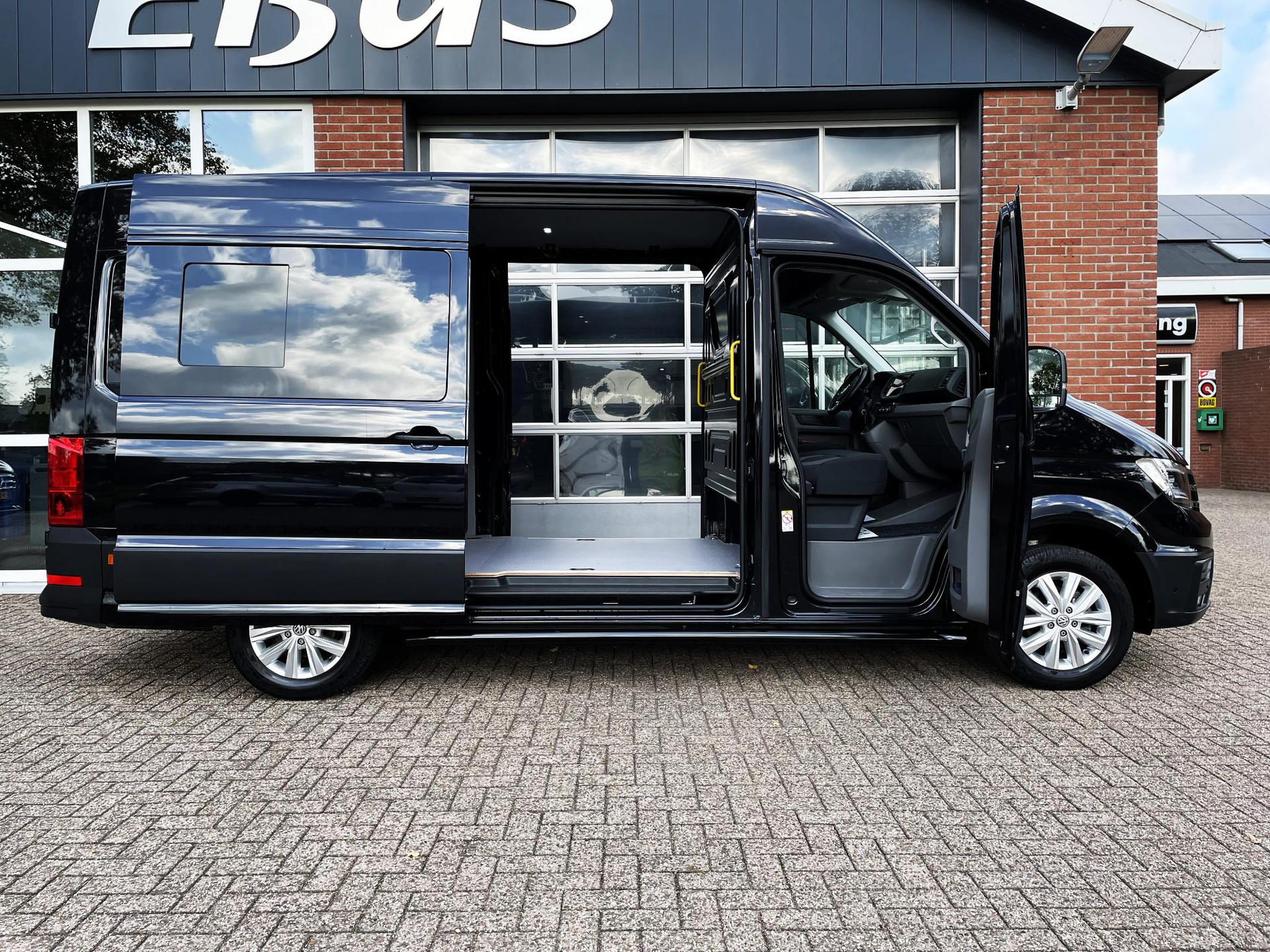 Volkswagen Crafter 30 2.0 TDI L3H3 Exclusive 2x schuifdeur