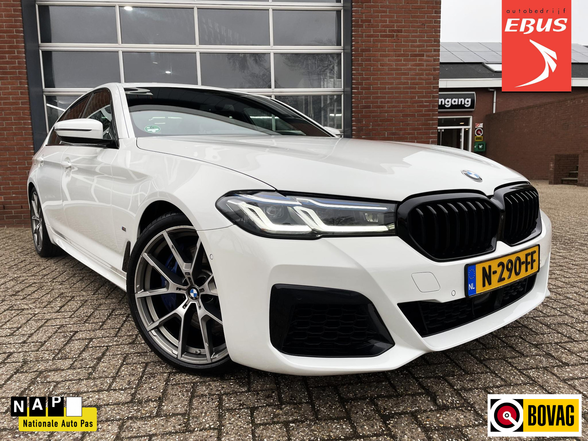 BMW 5-serie 540i High Executive M-Sport / Pano / HUD / ACC